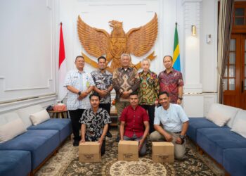 Pemkot Bandung Dapat Bantuan 2.000 Paket Sembako dari Mayapada Grup