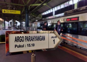 Joni Martinus : Liburan Nataru, Bebas Macet Dan Nyaman dengan Kereta Api