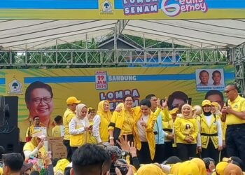 Nurul Arifin guncang Bandung dengan lomba senam guelis gemoy yang diikuti oleh puluhan ribu orang