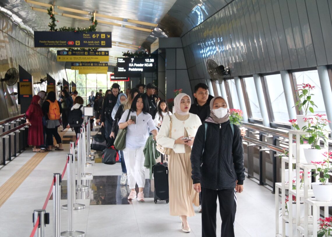 KAI Commuter Layani 757 Ribu Lebih Penguna Di Wilayah 2 Bandung