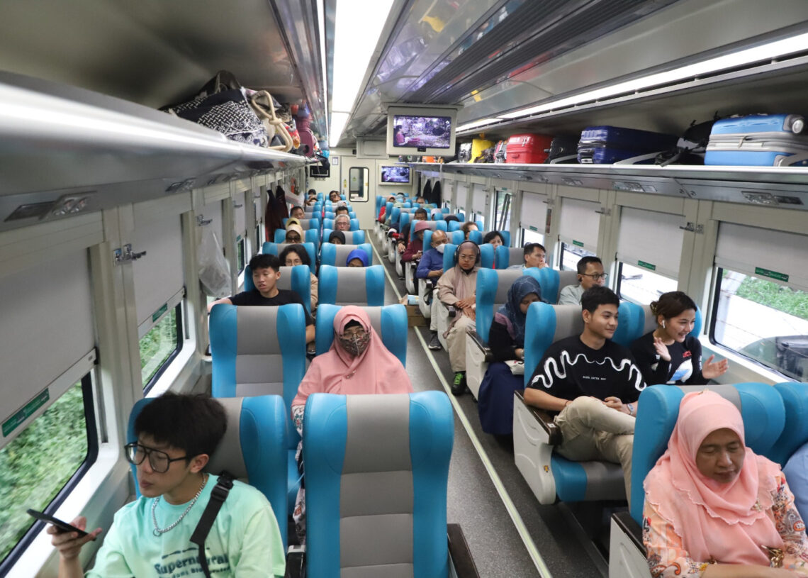 Segera Pesan, KAI Buka Pemesanan Tiket 24 KA Tambahan Lebaran untuk Tahap Pertama