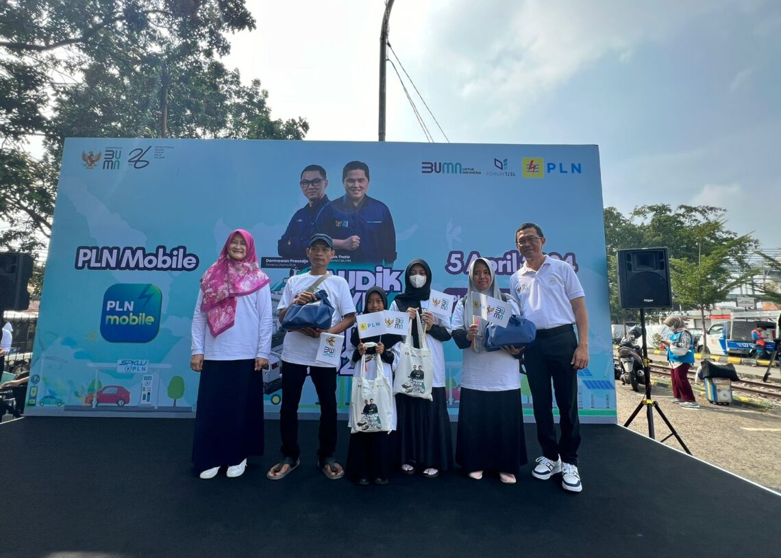 Mudik Bareng BUMN, PLN Jabar Berangkatkan Hampir 1000 Pemudik