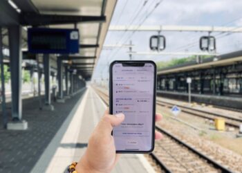 Tiket Kereta Api Tidak Tersedia? Pakai Connecting Train Aja!