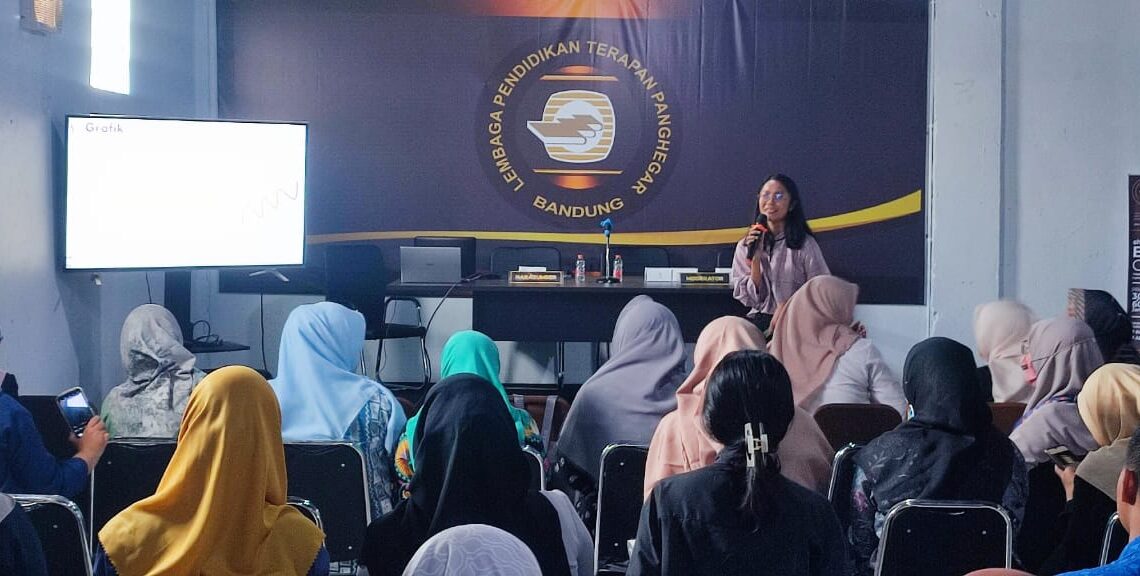Tingkatkan Kapasitas, 50 Guru BK SMA dan SMK di Kota Bandung Ikuti Seminar Grafologi