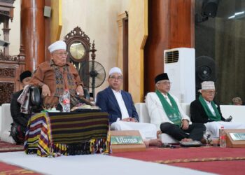 Ahmad Syaikhu Kenang Jasa KH. Noer Ali di Peringatan Maulid Nabi