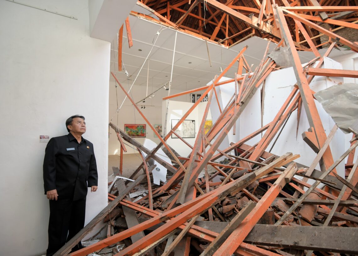 Atap Gedung GPK Roboh, Sekda Jabar : Kayunya Sudah Lapuk