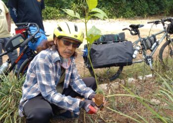 Peduli Akan Pemanasan Global, BSOC Tanam Pohon di Gunung Puntang