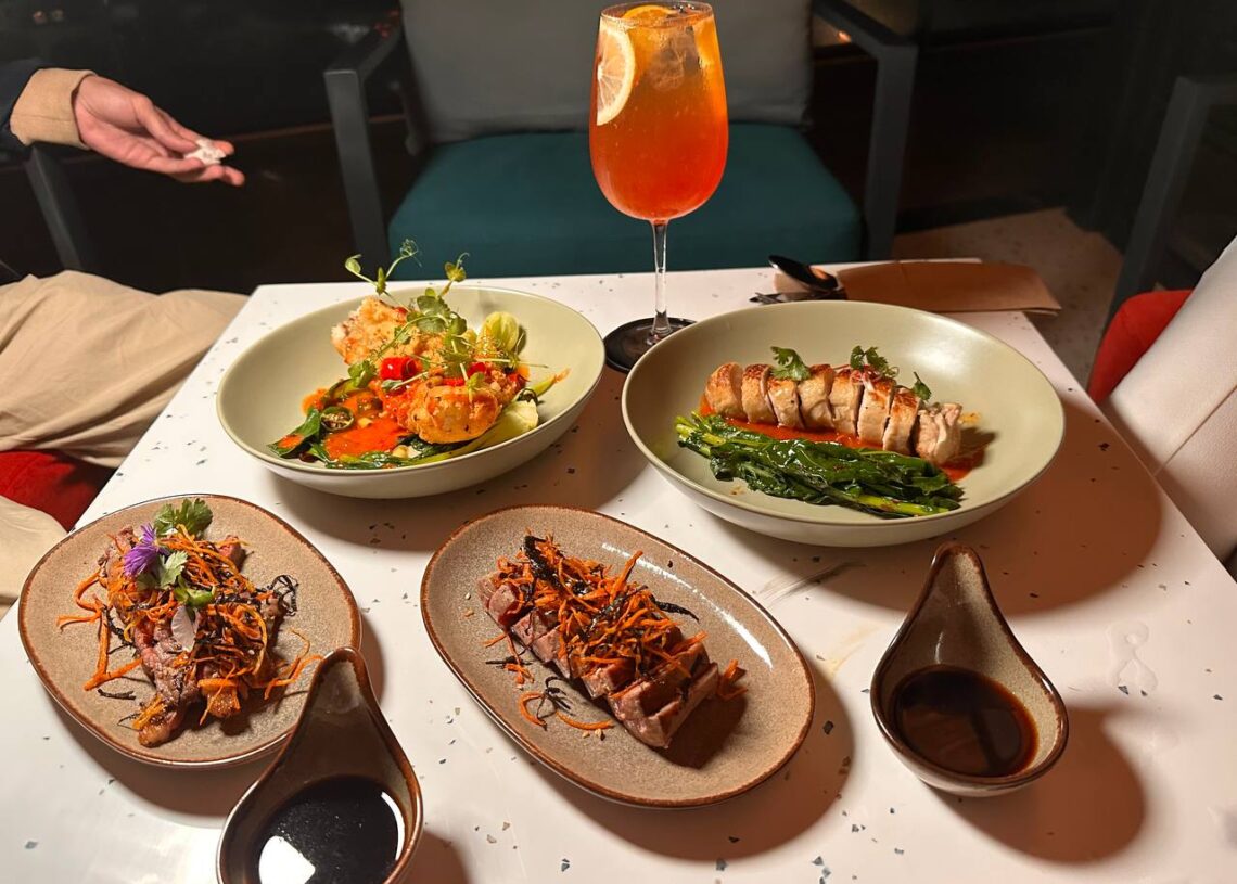 DAK: Dining Experience Nikmati Kota Bandung dari Rooftop