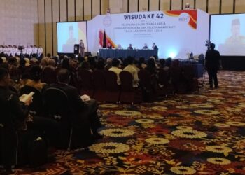 Wisuda Ke 42 LPP Ariyanti Bandung, Lulusanya Mayoritas Terserap Dunia Kerja