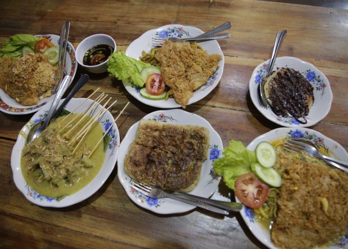 Nyari Kuliner Autentik Kapau di Kota Bandung, Catat Nama Tempat Ini