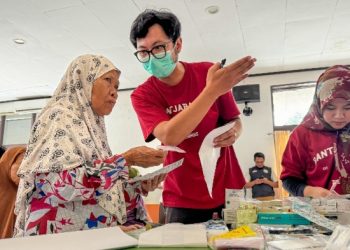 RSHS dan Kejati Jabar Gelar Bakti Sosial Bagi Warga Terdampak Banjir Bekasi