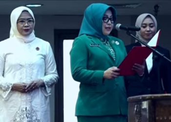 KDM Kukuhkan Ketua TP PKK Jabar dan Lantik Pengurus