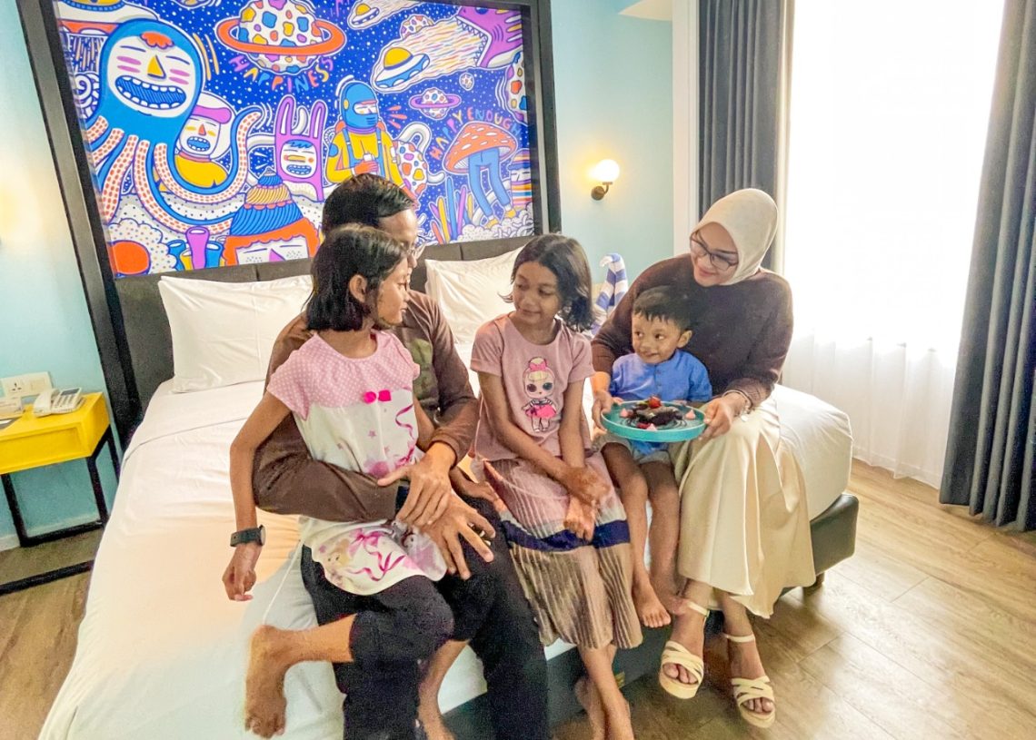 Rayakan Liburan Waktunya Indonesia Lebaran dengan Beda di deBraga by AROTEL