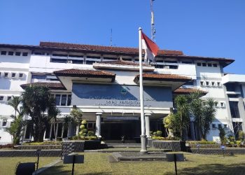 FWP Jabar  Beri Catatan SPMB Tahap I: Gangguan Server dan Titipan Jadi Luka Tak Sembuh