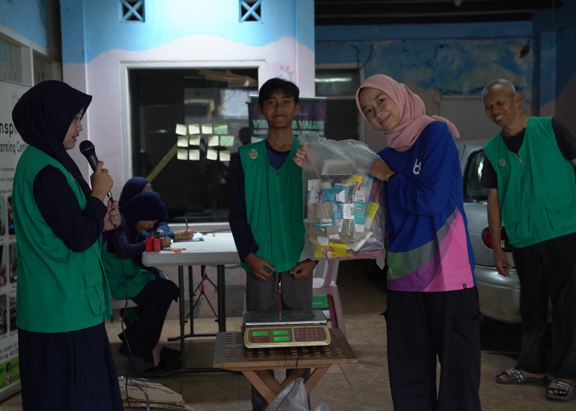 ITB Susur Alam dan Limbah Jadi Karya Seni