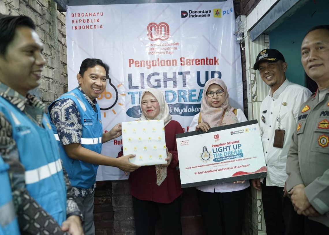 Terang Kemerdekaan di Rumah Yanti, Listrik Gratis PLN Hadirkan Harapan