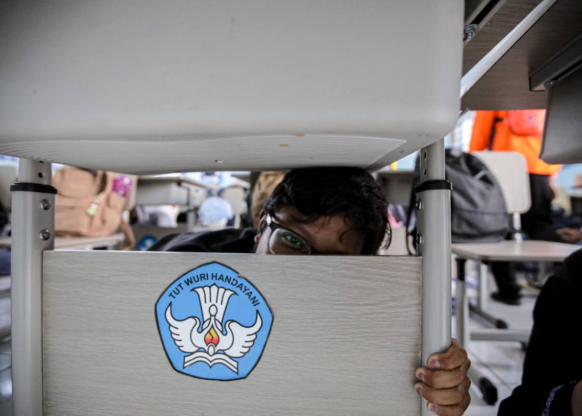 Edukasi Sejak Dini, Ratusan Siswa SMPN 1 Bandung Ikuti Simulasi Bencana