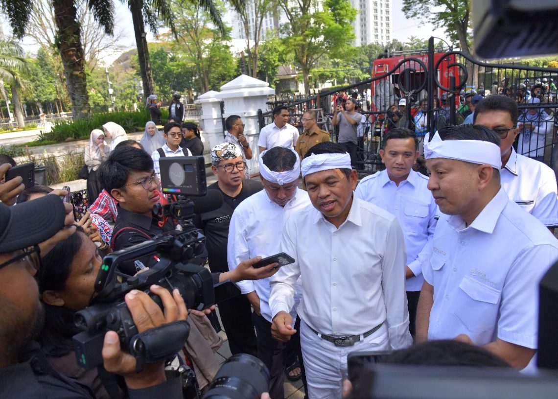 KDM Bentuk Forum Rektor Jabar, Solusi Pembangunan atau Strategi Redam Gejolak?