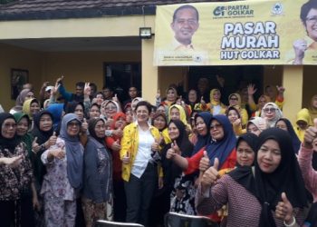 Jelang HUT ke-61 Partai Golkar, Nurul Arifin Bantu Masyarakat Lewat Pasar Murah