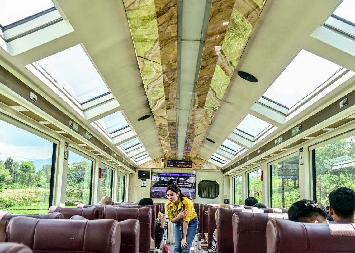 Dari Sawah hingga Tebing Hijau, KA Panoramic Bawa 105 Ribu Penumpang
