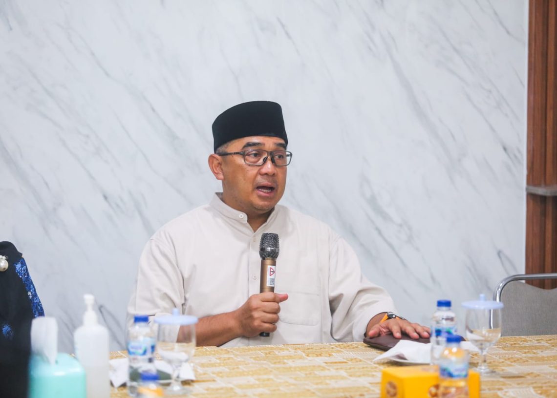 Farhan Minta RW Pasang Sprinkler, Tapi Pemkot Tak Siapkan Anggaran