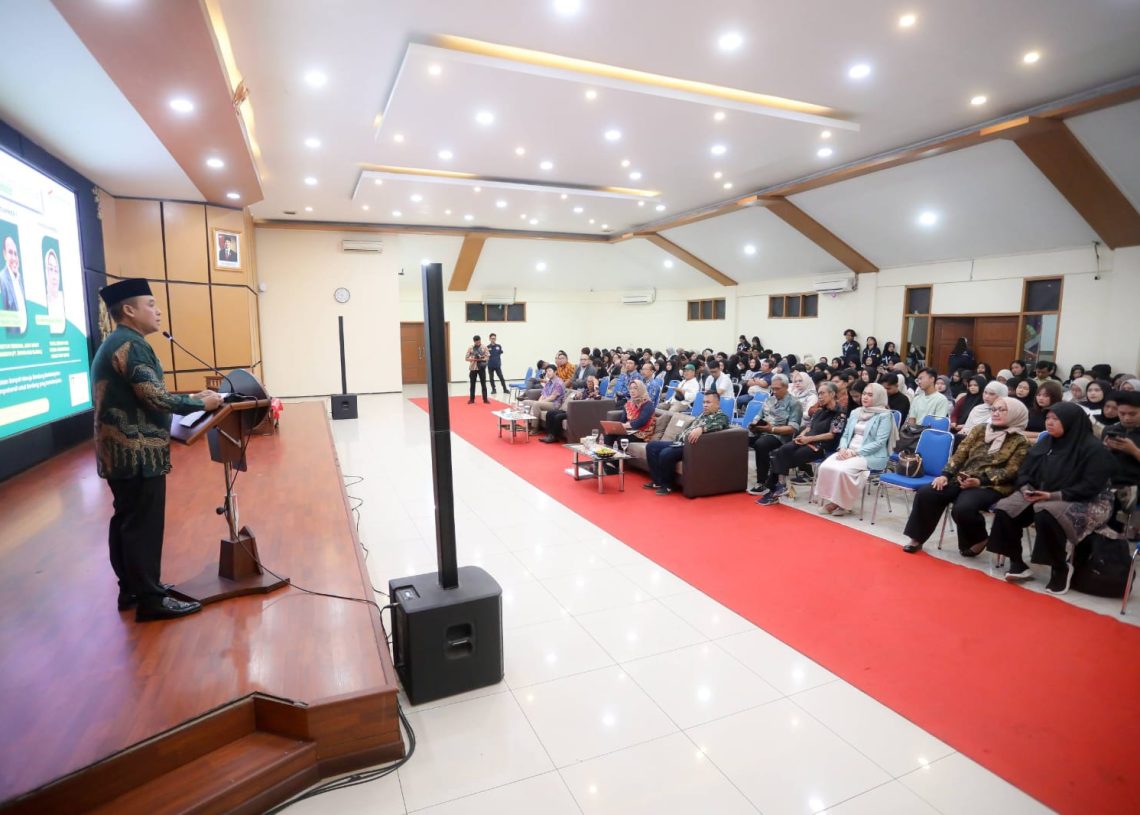 Dibungkus Seminar dan Slogan, Masalah Sampah Bandung Masih Busuk di Lapangan