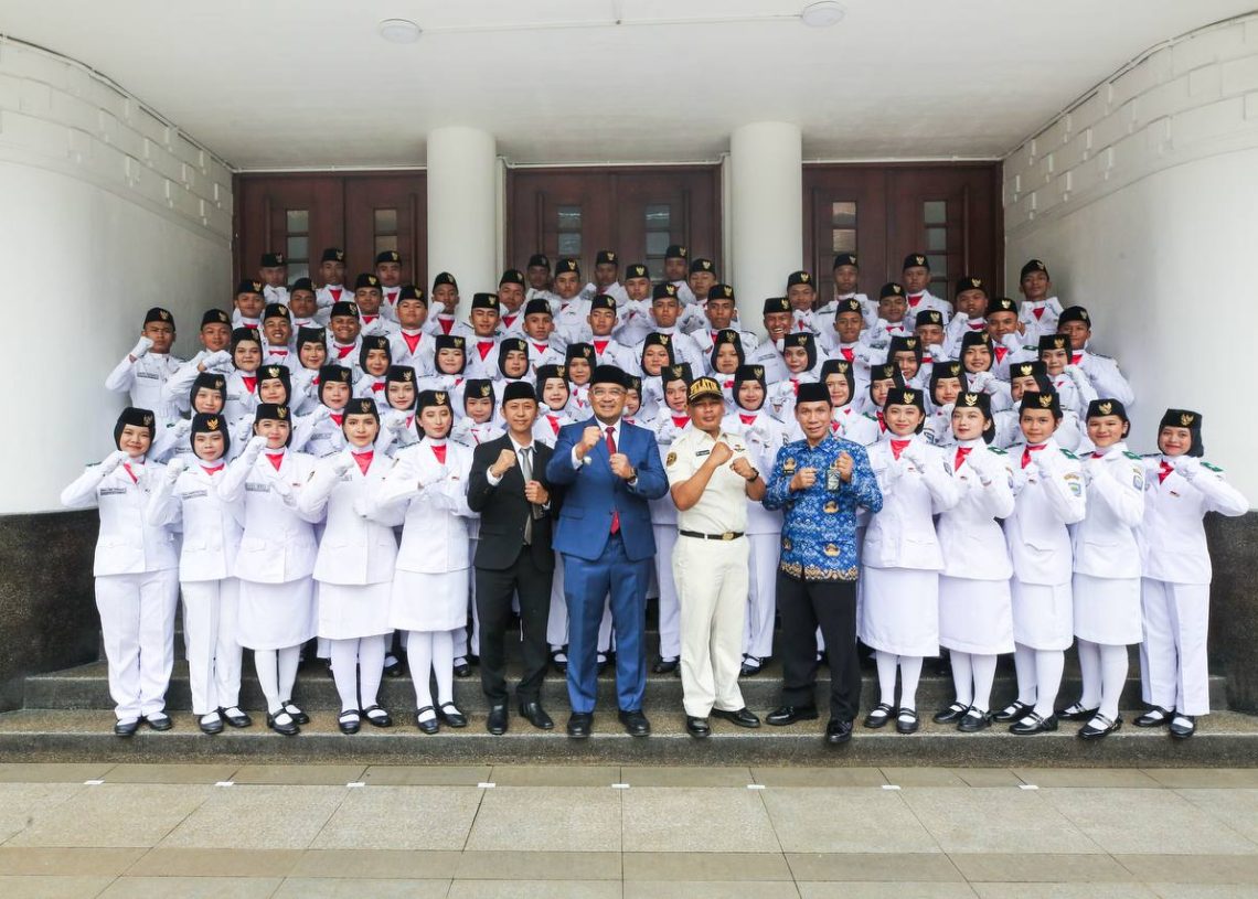 Farhan Ajak Pemuda Bandung Jadi Pelopor Perubahan