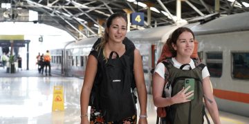 10 Stasiun Favorit Wisman 2025: Yogya hingga Solo Balapan Ramai Turis Kereta