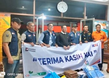 Banjir Sumbar Memburuk, KAI Gerak Cepat Kirim Bantuan Tahap Pertama