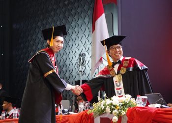 Telkom University Kukuhkan 4.662 Wisudawan, Tekankan Kompetensi dan Etos Kolaborasi