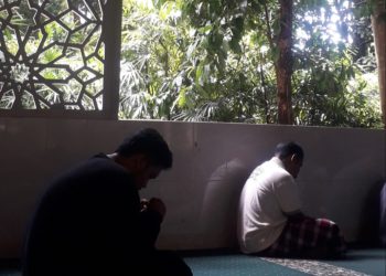 Di Tengah Hutan Cemara, Doa Karyawan Bandung Zoo Mengetuk Pintu Langit