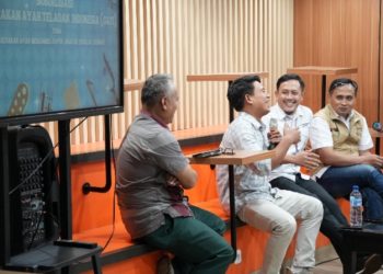 Ayah yang Hadir, Jeda Kemanusiaan di Tengah Bisingnya Era Digital