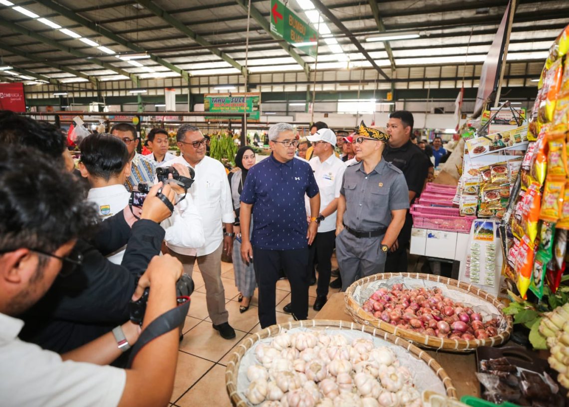 Jelang Nataru, Dapur Warga Bandung Kian Tercekik