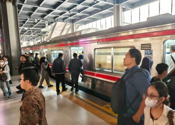 KRL dan LRT Jadi Mesin Utama Mobilitas Harian Jabodetabek