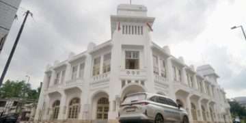 Toyota New Veloz Hybrid EV: Tantangan Baru di Pasar MPV Indonesia