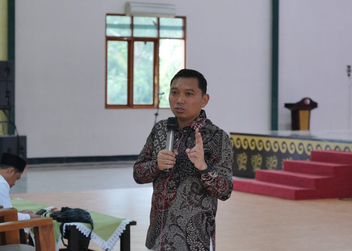 Komisi IX DPR Tegaskan Pengawasan Program Makan Bergizi Gratis demi Generasi Sehat