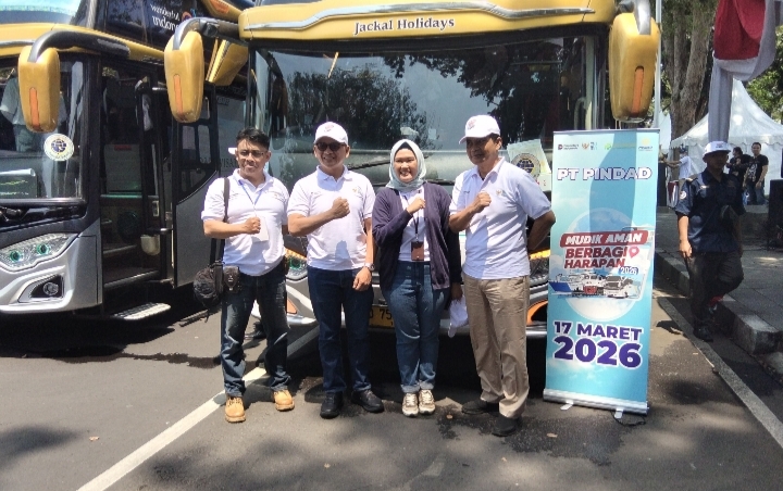 Pindad Antar 198 Pemudik Pulang Kampung dari Gedung Sate