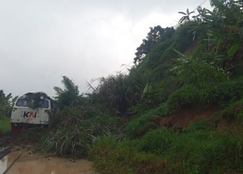 Longsor Hambat Perjalanan KA Ciremai, Tim Darurat Dikerahkan