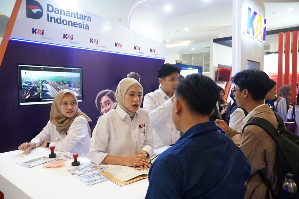 1.200 Pelamar Padati Booth KAI, Ini 5 Hal Penting yang Harus Diketahui