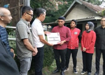Bandung Zoo Terjepit, Gotong Royong PDI Perjuangan Jaga Satwa dan Karyawan