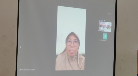 Anggota Komisi IX DPR RI, Netty Prasetiyani, menjadi pembicara utama Sosialisasi MBG digelar di Aula Robbani Sport Center, Kota Bandung, Kamis, 30 April 2026.