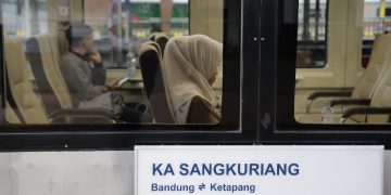 KA Sangkuriang Laris Manis, Sinyal Krisis Transportasi Murah Antarprovinsi?